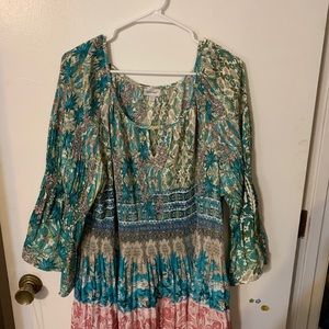 Plus size Avenue new without tags top